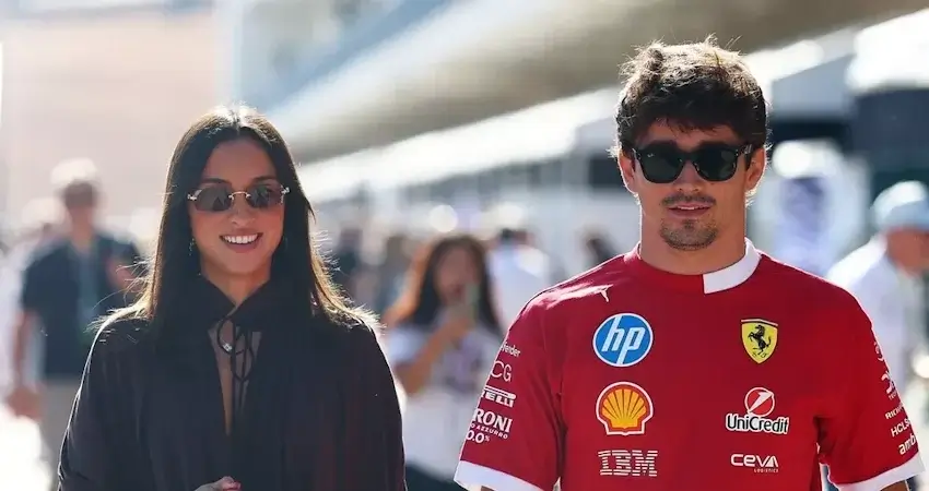 Леклер объявил о помолвке с Александрой Сен-Млё: реакция паддока Формулы-1