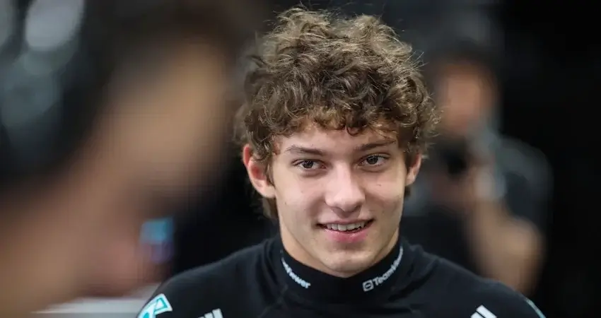 Антонелли рвётся в бой с P2 в спринте Сан-Паулу  