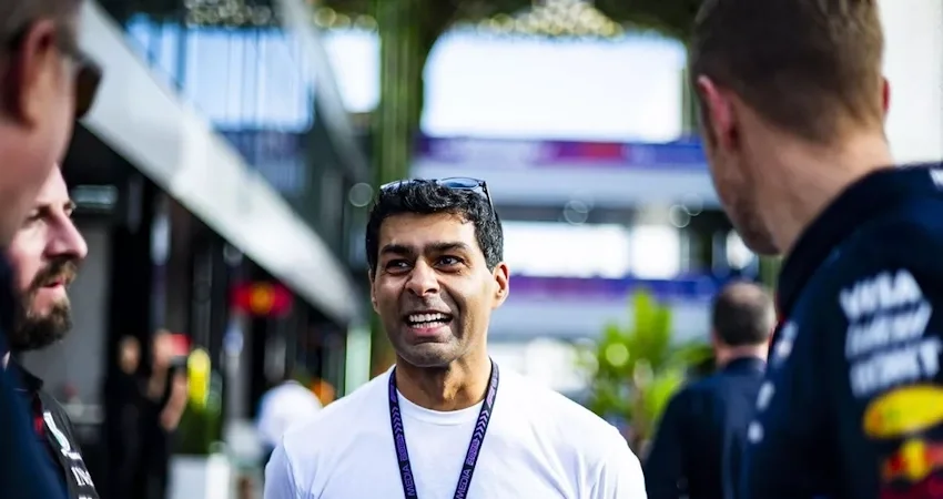 Сайнс предложил сделать бывших гонщиков стюардами