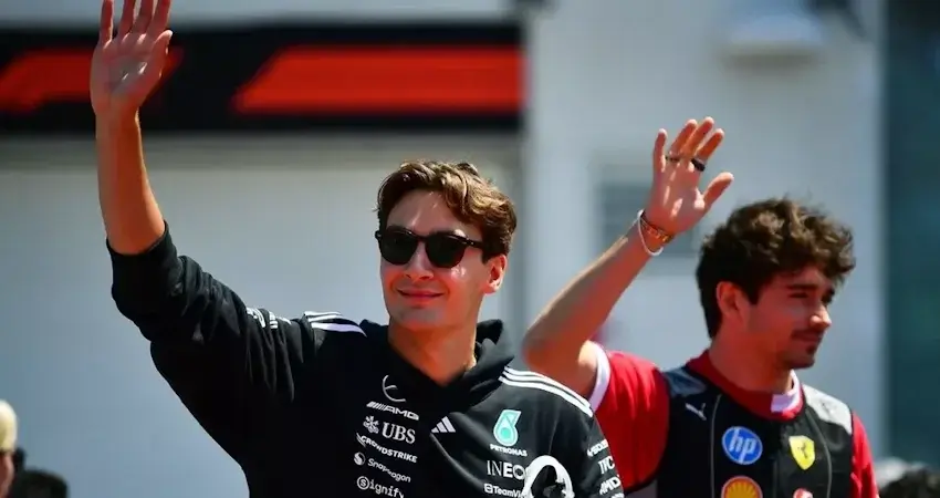 Леклер троллит Расселла подарком Тайного Санты