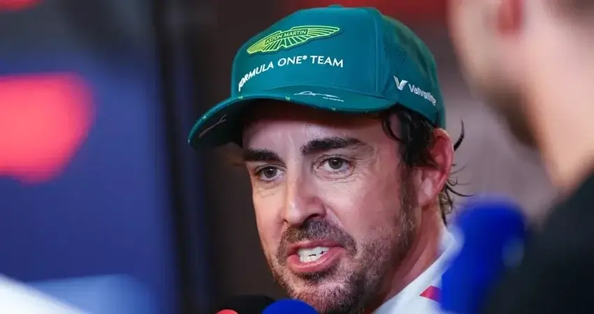 Фернандо Алонсо высадил дуб на трассе Каталунья