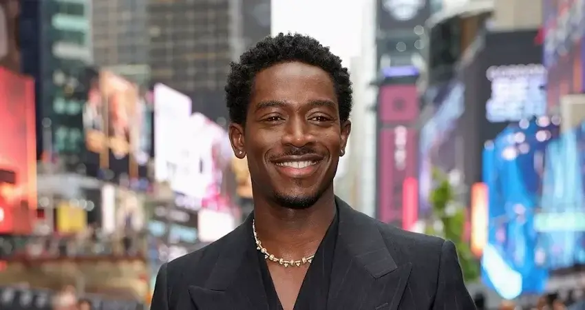 Звезда фильма F1 Демсон Идрис получил две номинации на Black Reel Awards