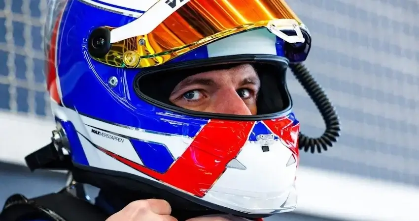 Ферстаппен тестирует технику Mercedes GT3