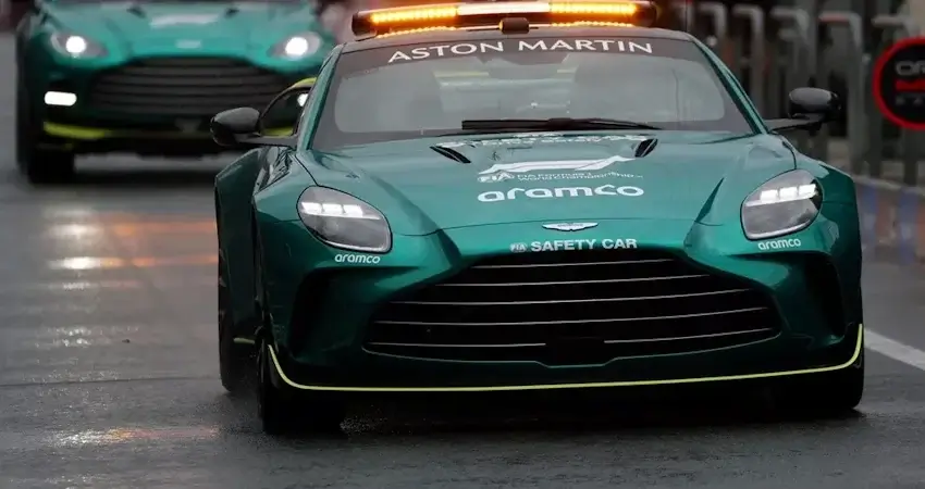 Aston Martin прекращает поставки машины безопасности Формулы-1