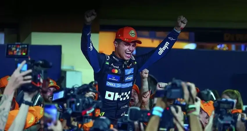 Норрис без парада в Уокинге