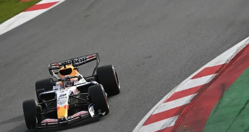 Лиам Лоусон о тестах Racing Bulls в Барселоне