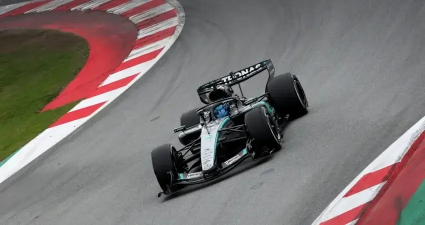 Джордж Расселл оценил итоги тестов Mercedes в Барселоне