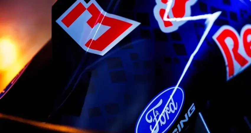 Вердикт McLaren по моторам 2026 года: Mercedes задает темп