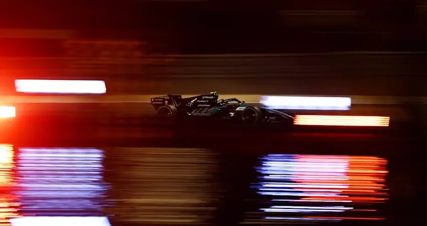 Кто быстрее в третий день тестов в Бахрейне