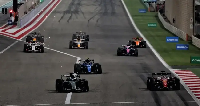 Техника Lift and Coast: зачем пилоты отпускают газ?