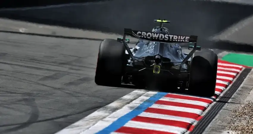 Антонелли стал самым молодым обладателем поула в истории Формулы-1