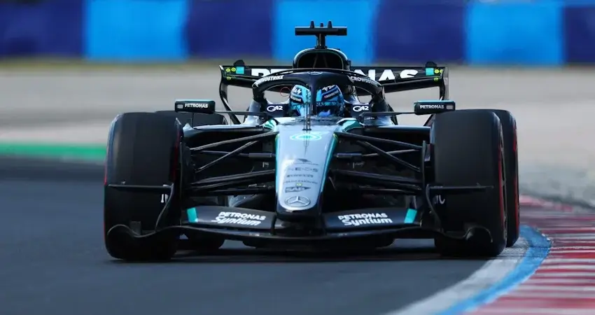 Mercedes объяснила остановку Расселла в Q3 в Венгрии