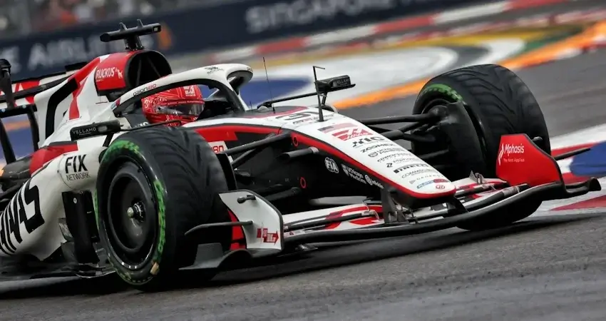 Haas выбрала замену Эстебану Окону