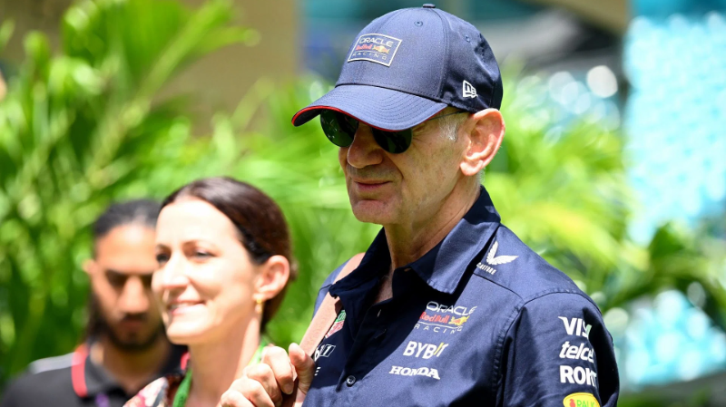 Эдриан Ньюи подписал контракт с Ferrari и будет зарабатывать более 15 000 000 фунтов стерлингов в год.