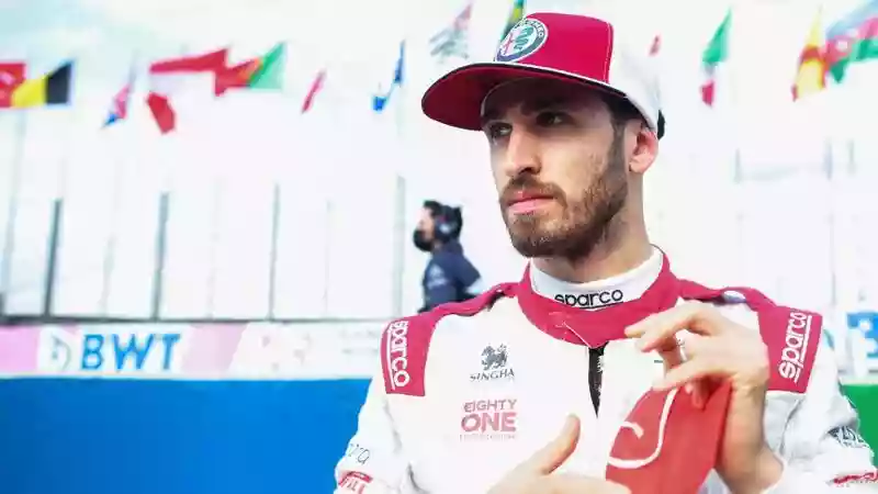 Alfa Romeo подтвердила, что Джовинацци покинет команду в конце сезона.