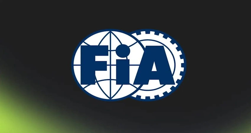 Расселл продолжит давление на FIA