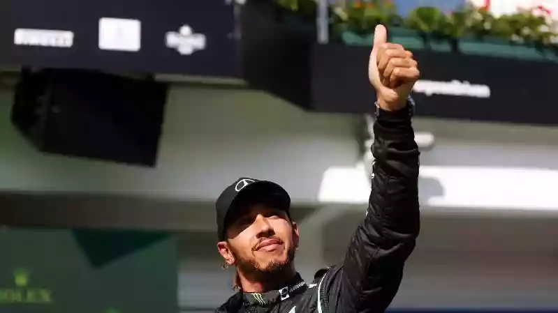 Льюис Хэмилтон мог бы выступать за Red Bull или Ferrari, а босс Mercedes не последовал совету бывшего руководителя Формулы-1 Берни Экклстоуна