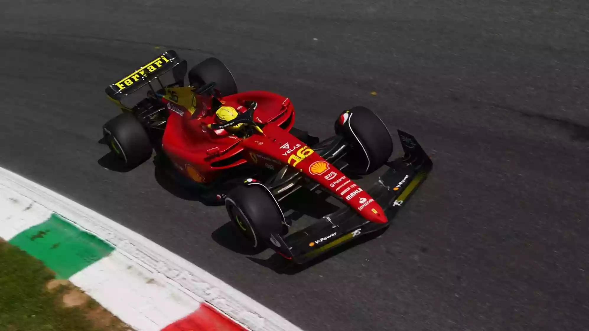 FP1: Леклер опережает Сайнса в первой тренировке в Монце
