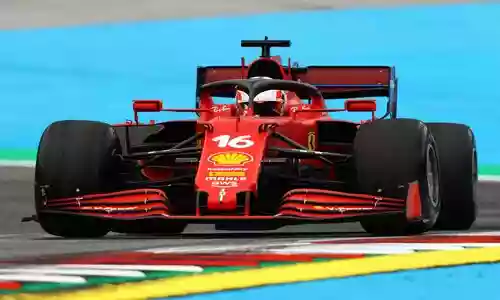 Леклерк говорит, что это был «своего рода план» для Ferrari пропустить третий заезд, поскольку Сайнс проигрывает в топ-10 на 0,006 с.