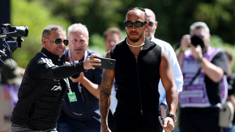 «Льюис Хэмилтон сделал себя жертвой из-за экспериментальных настроек», - считает директор Mercedes.