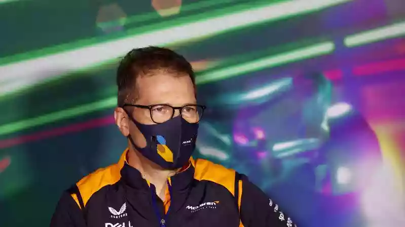 «Это займет немного времени», — McLaren советует проявить терпение с четким планом разработки своей машины.