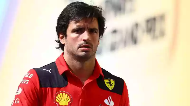 По мнению Жана Алези Карлос Сайнс оказался в неудобной и незаслуженной ситуации.