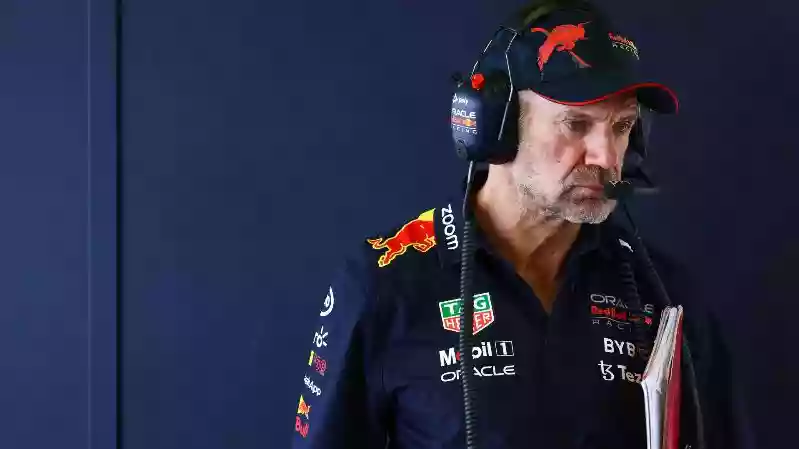 «Ferrari и Mercedes не будут отдыхать», - Эдриан Ньюи предупреждает Red Bull