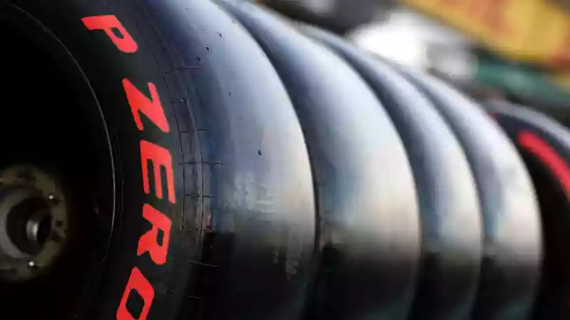 «Если вы посмотрите на календарь, то увидите, что он довольно сложный» — Pirelli не может определить даты тестов шин в сезоне F1 2022 года, который будет длиться 23 гонки.