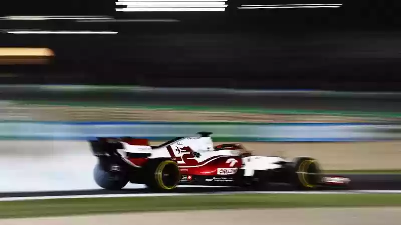 Райкконен удивлен, что Alfa Romeo нашла темп, чтобы соревноваться в в Катаре