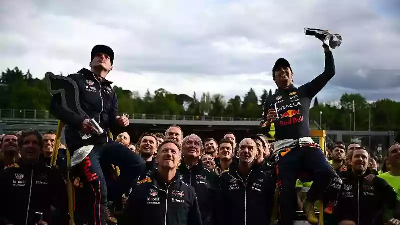 "Вы просили и мы сделали это!" - Red Bull сделает двойную победу, если это будет так просто.