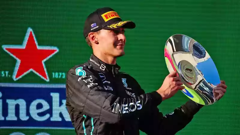 Рассел говорит, что его первый подиум заMercedes и второе место в чемпионате это невероятно.