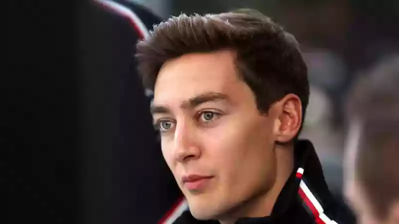 Рассел ожидает, что Aston Martin будет очень силен на Гран-при Австралии, и опровергает недавние комментарии Хэмилтона о настройках