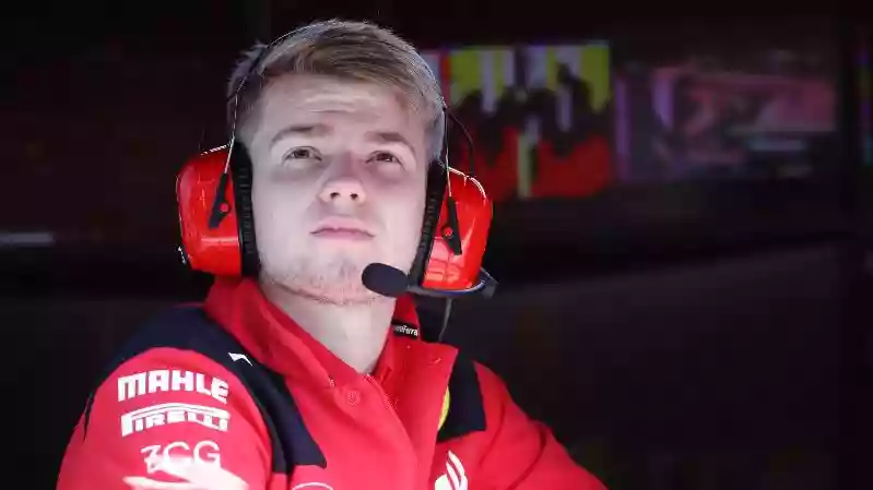 Резервный пилот Шварцман примет участие в FP1 за Ferrari в Зандфорте